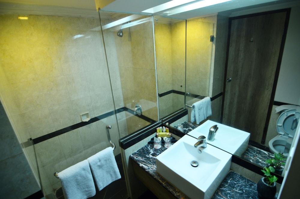 Abadi Hotel Malioboro Yogyakarta By Tritama Hospitality מראה חיצוני תמונה