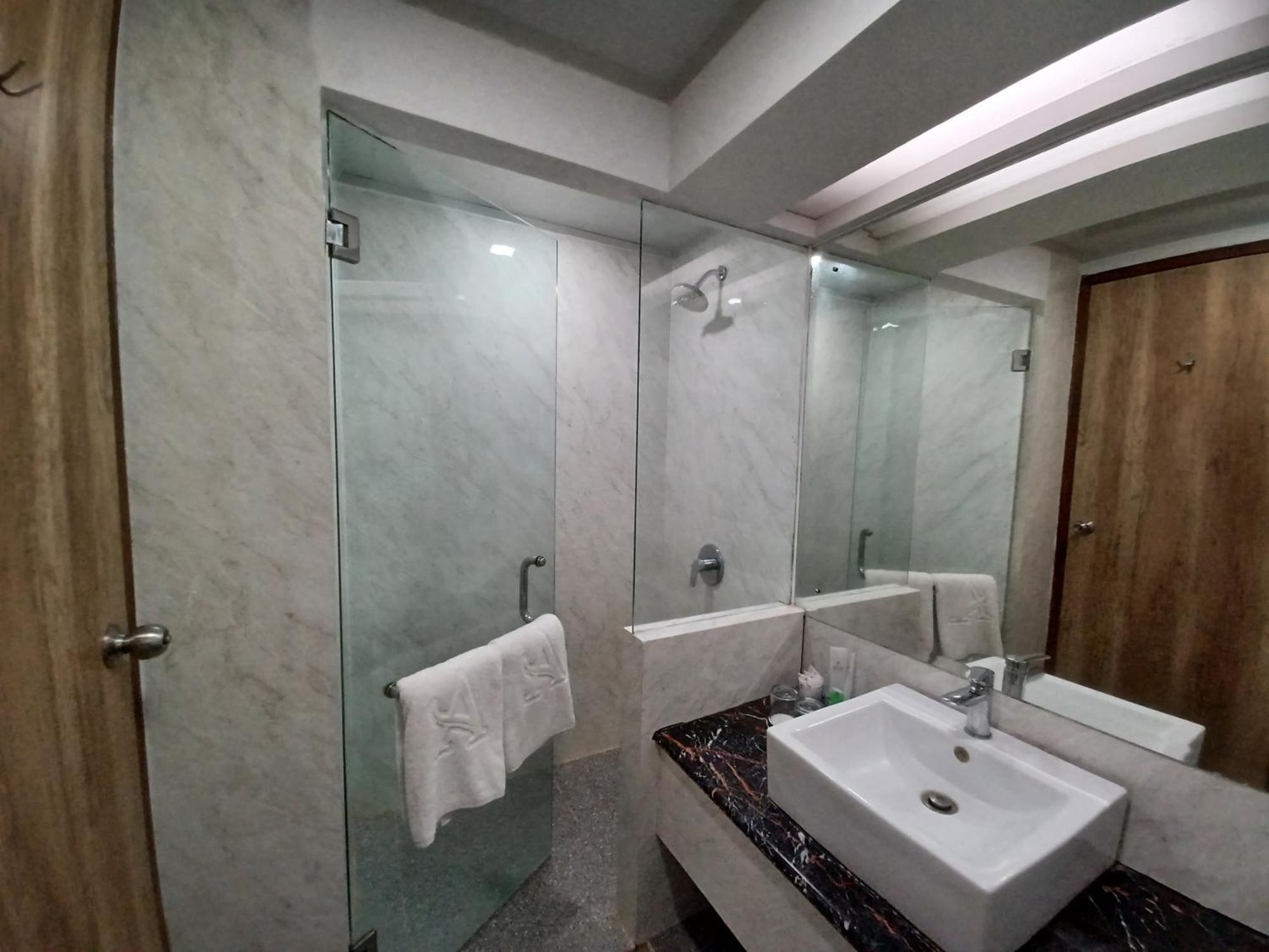 Abadi Hotel Malioboro Yogyakarta By Tritama Hospitality מראה חיצוני תמונה
